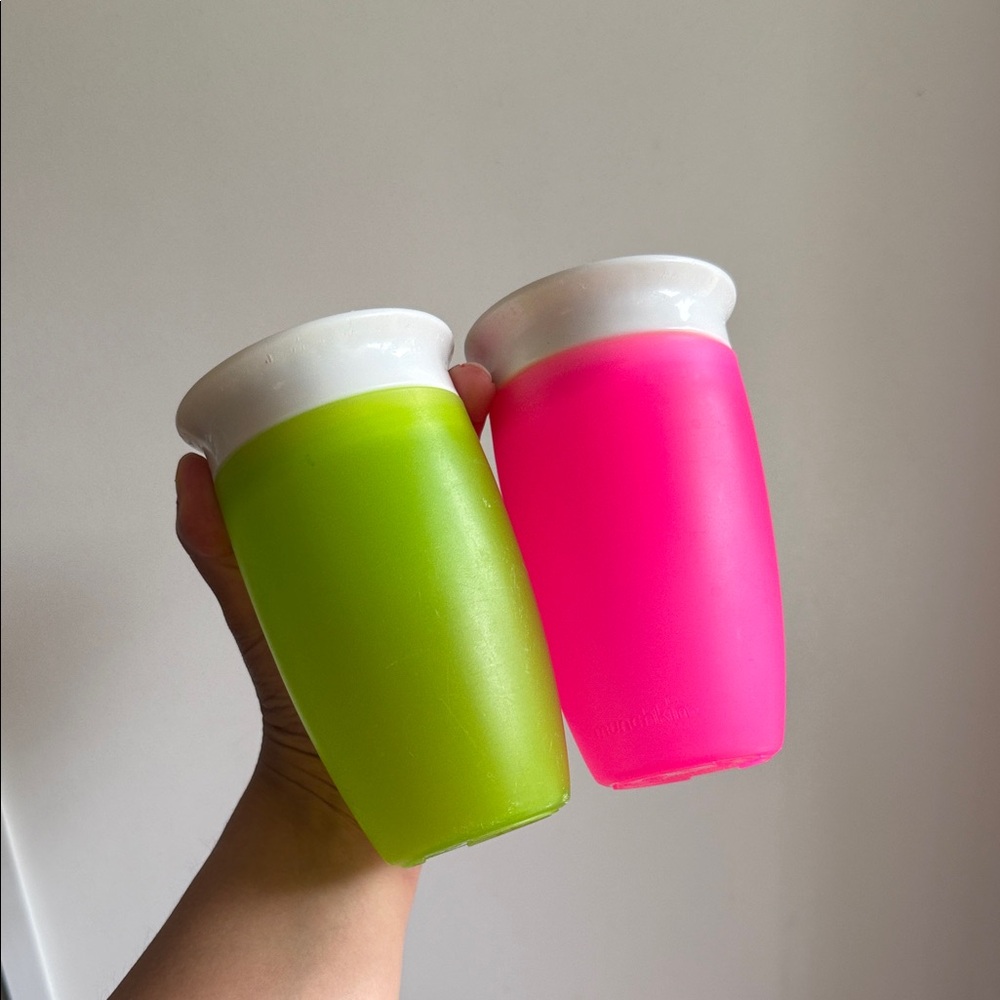 Green and Pink Silicone Sippy Cups Anti Spill